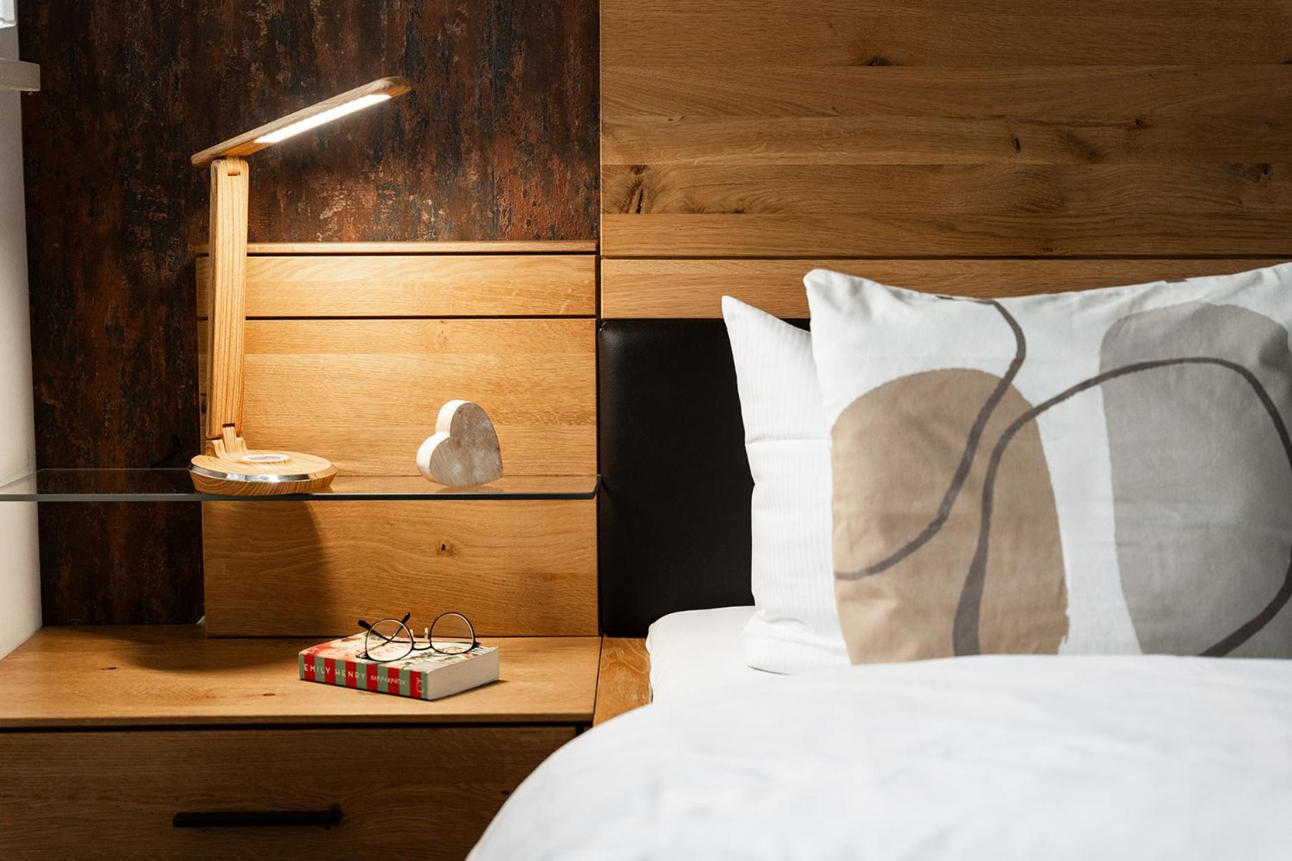 Hotel Vier Jahreszeiten Therme & Kliniken Bad Krozingen Naehe Freiburg & Schwarzwald Ideal Fuer Wellness Kur & Business Ausfluege 24H Check In- Wlan & Parken Gratis Esterno foto