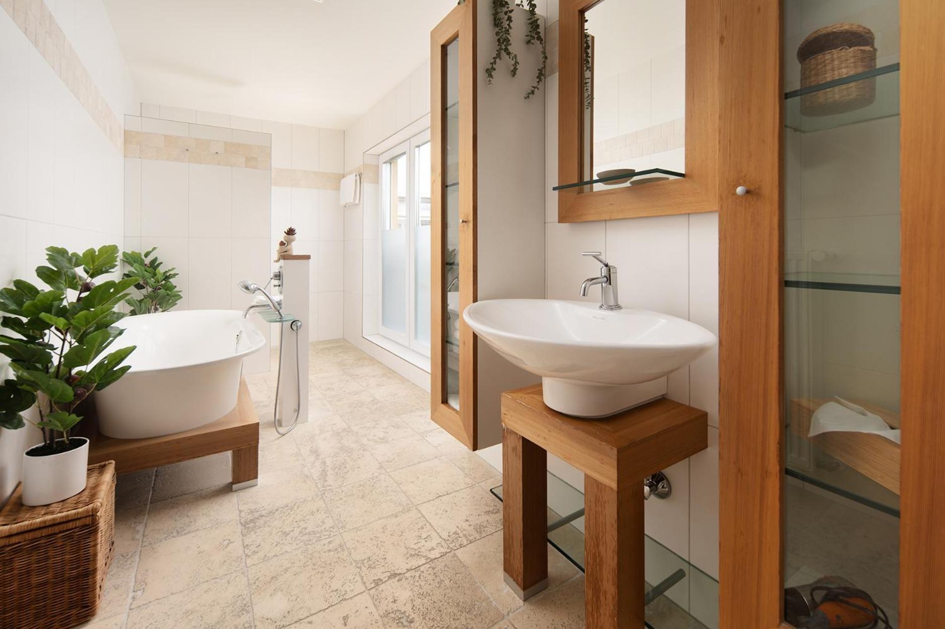 Hotel Vier Jahreszeiten Therme & Kliniken Bad Krozingen Naehe Freiburg & Schwarzwald Ideal Fuer Wellness Kur & Business Ausfluege 24H Check In- Wlan & Parken Gratis Esterno foto