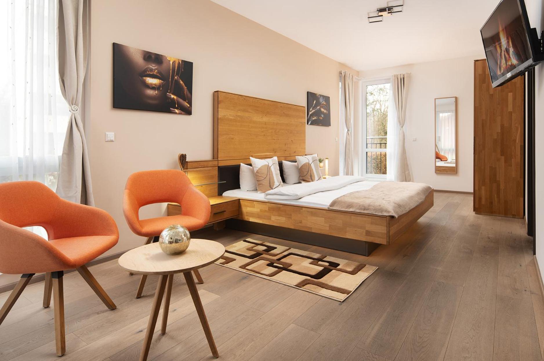 Hotel Vier Jahreszeiten Therme & Kliniken Bad Krozingen Naehe Freiburg & Schwarzwald Ideal Fuer Wellness Kur & Business Ausfluege 24H Check In- Wlan & Parken Gratis Esterno foto